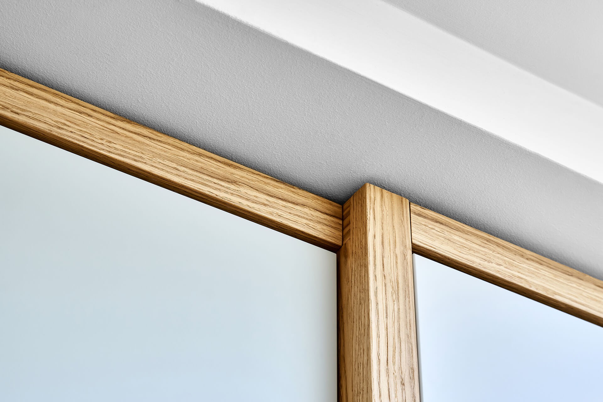 Không gian nội thất cửa Mivicomposite