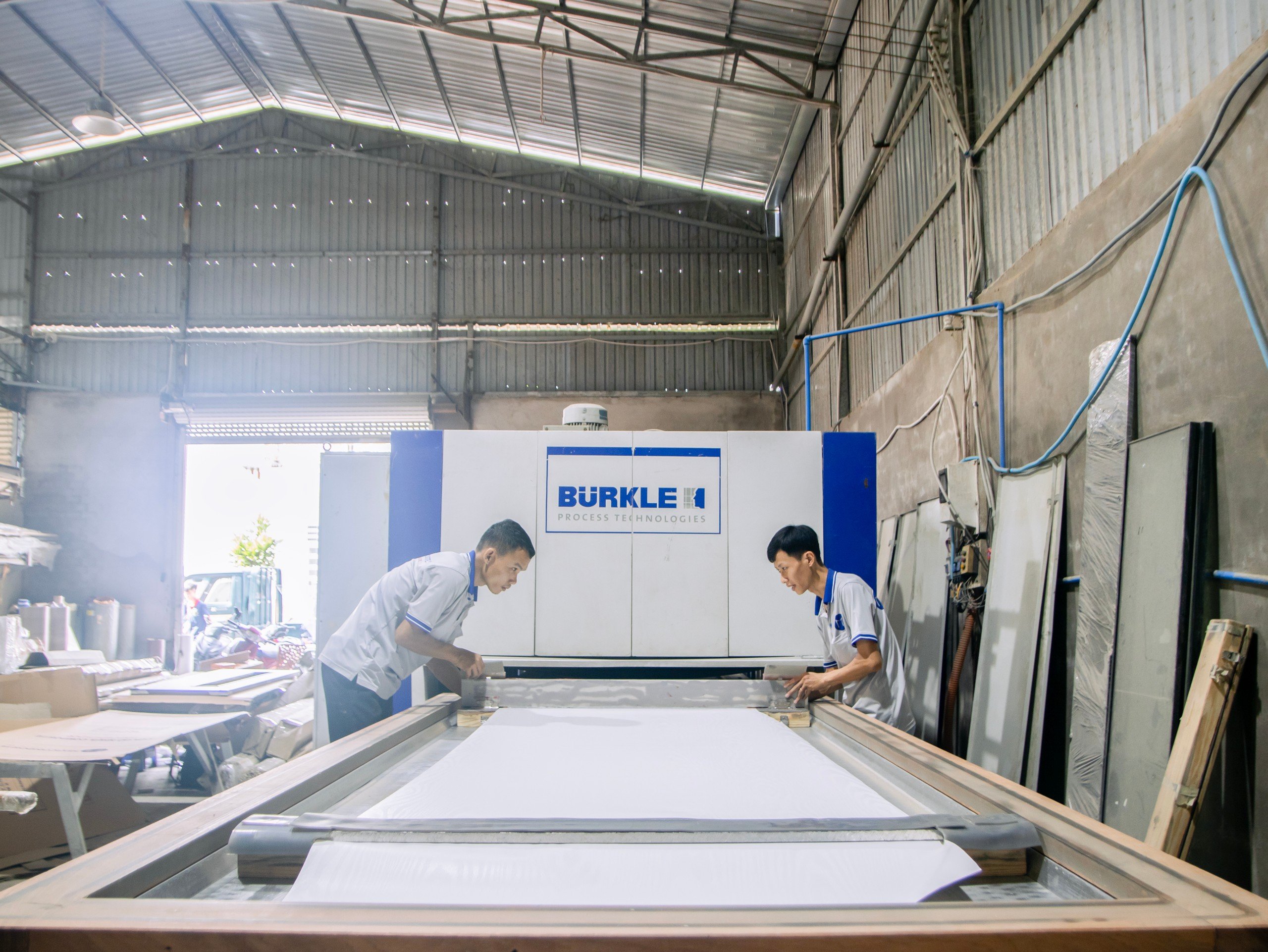 Máy phủ phim Burkle