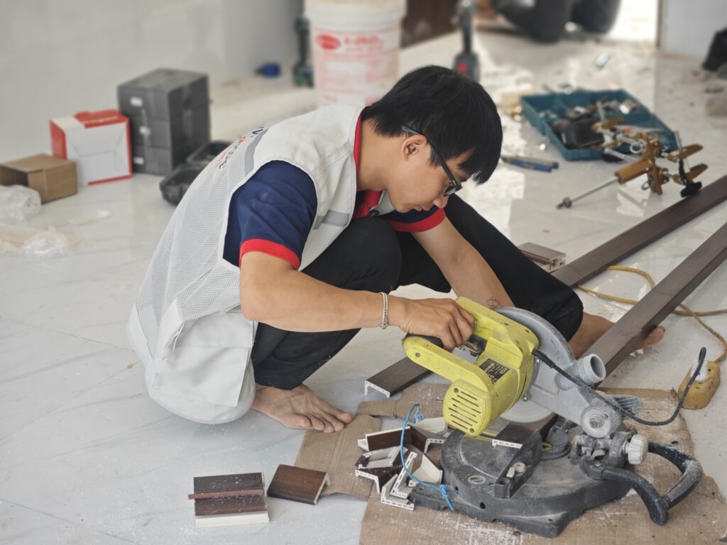 Cắt nẹp hoàn thiện