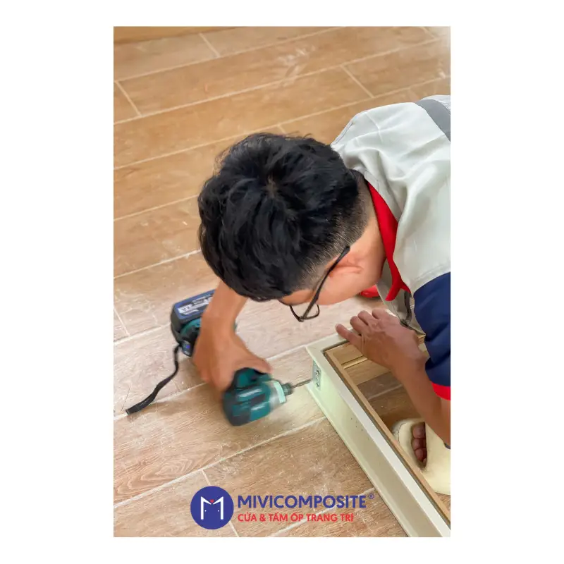 Cửa composite 2 cánh