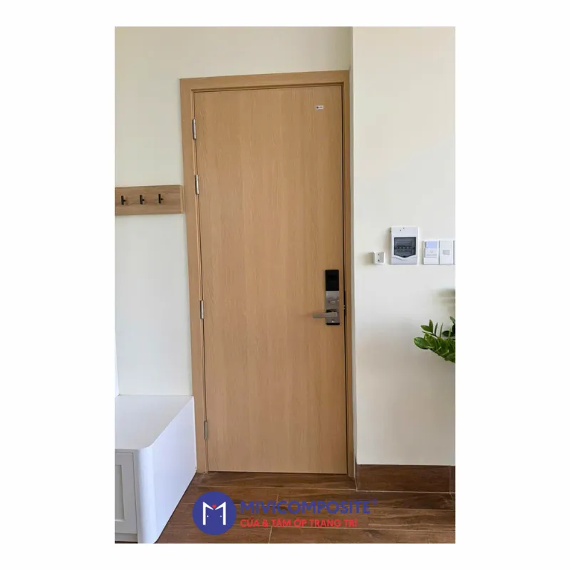 Cửa phòng ngủ composite