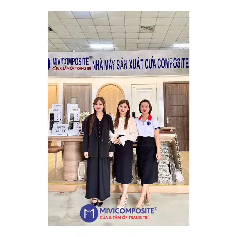 Nhà máy sản xuất cửa nhựa composite