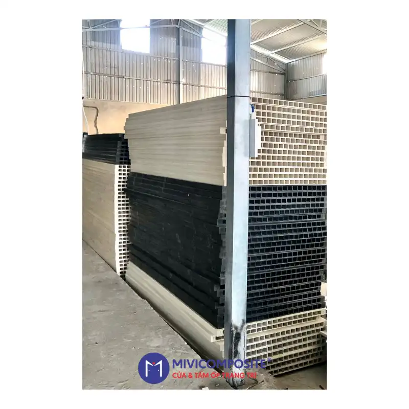 Phôi cửa composite