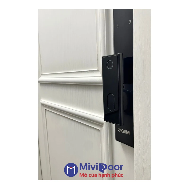 Dịch vụ sửa cửa composite